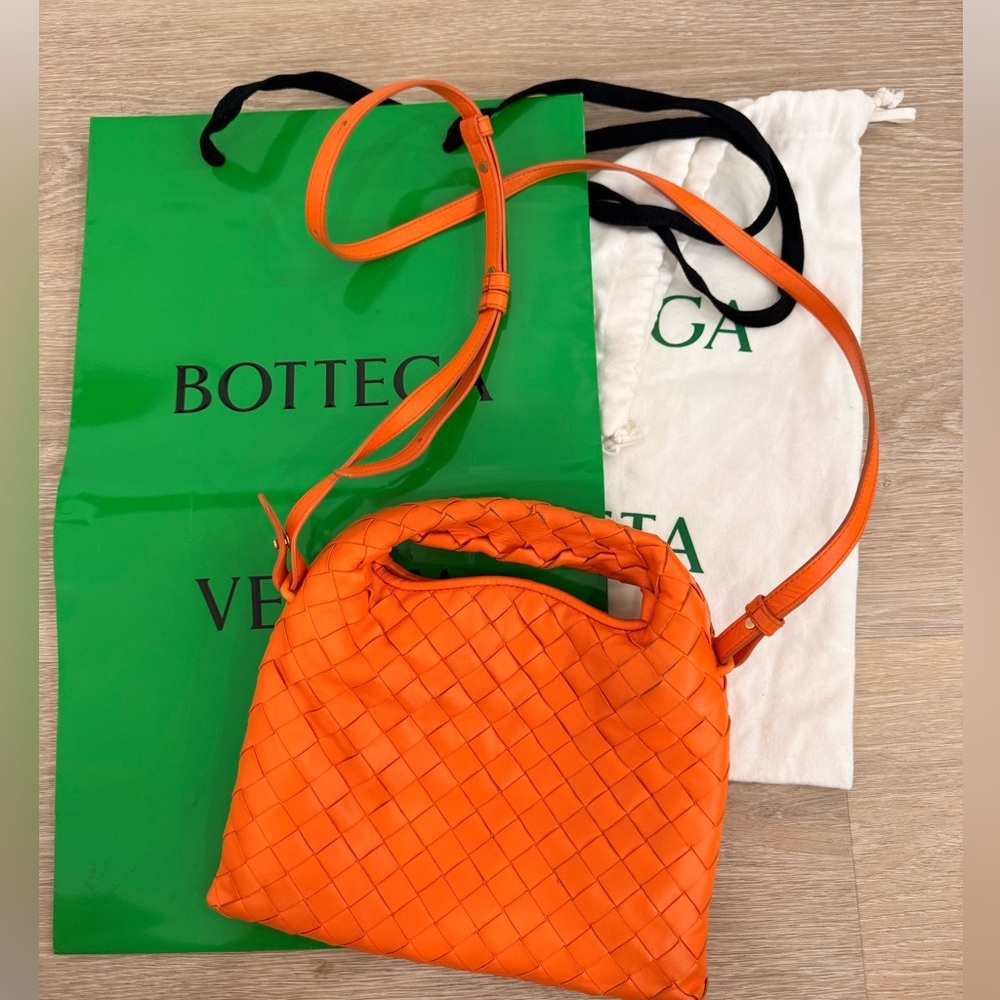Bottega Veneta Orange mini hop  Leather Bag msrp 3400$ - Picture 2 of 11